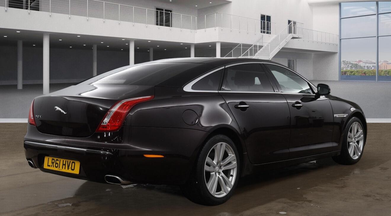 Used Jaguar XJ 2011 for sale - 77345402: Photo 6