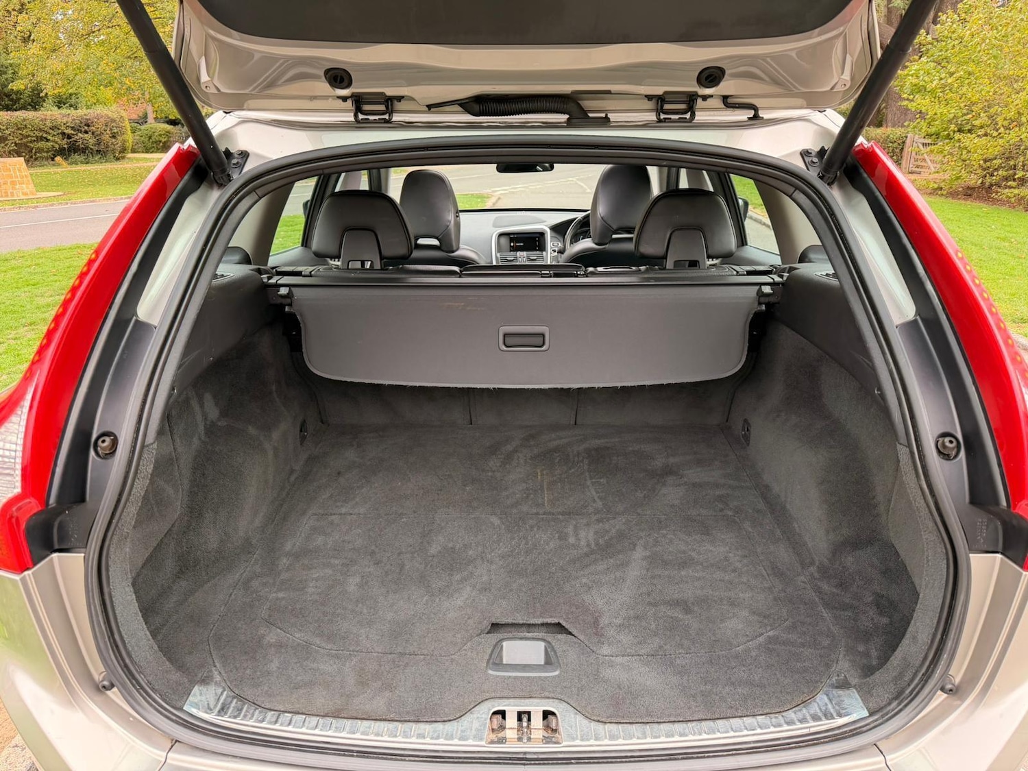 Used Volvo XC60 2013 for sale - 75809843: Photo 14