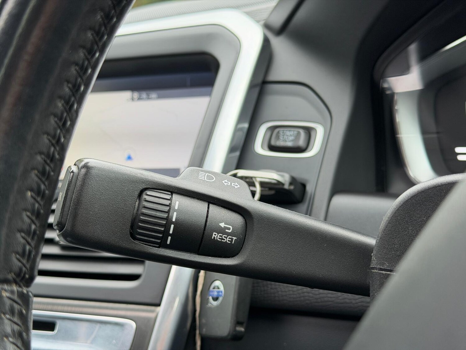 Used Volvo XC60 2013 for sale - 75809843: Photo 33