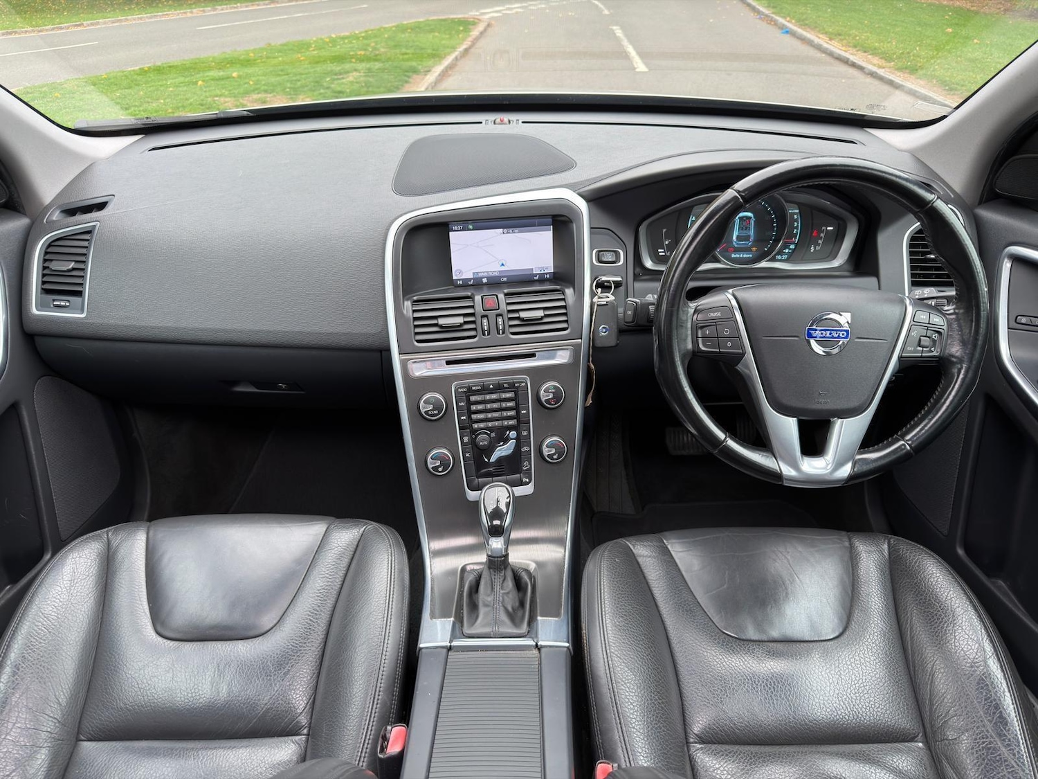 Used Volvo XC60 2013 for sale - 75809843: Photo 36