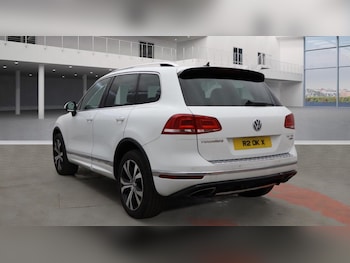 Used Volkswagen Touareg 2015 for sale - 75544091: Photo