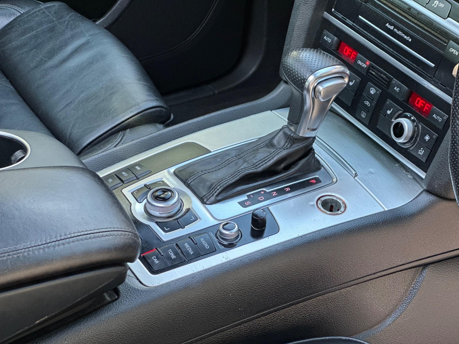 Vehicle 29