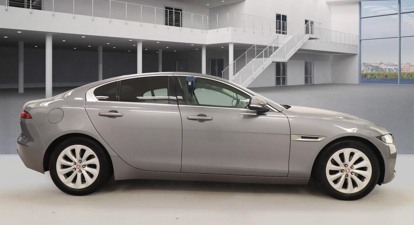 Used Jaguar XE 2019 for sale - 77175227: Photo 5
