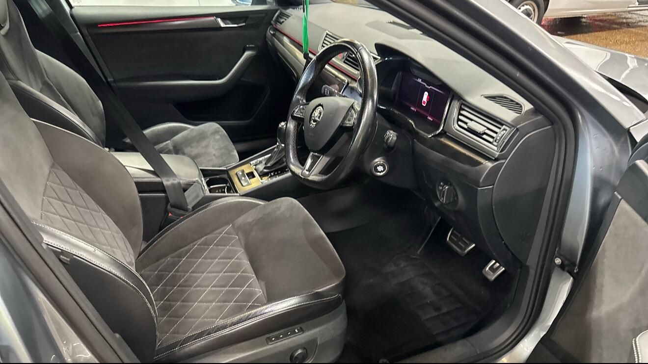 Used Skoda Superb 2020 for sale - 76521780: Photo 7