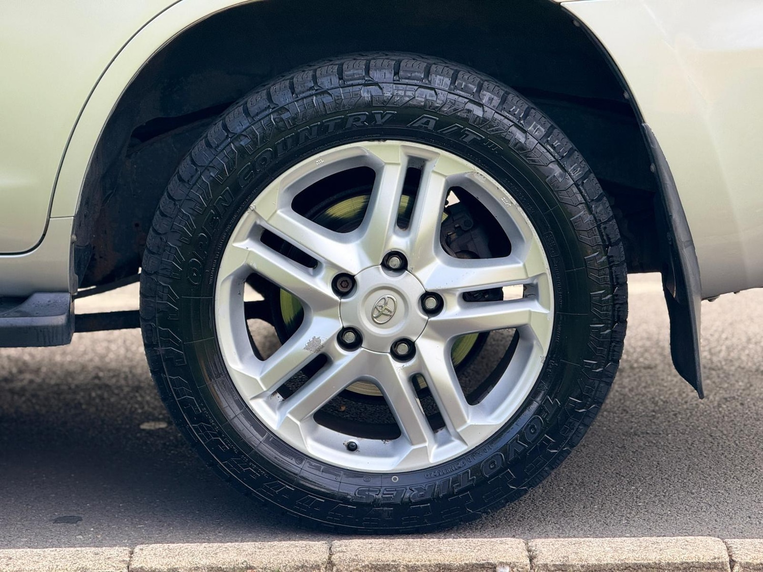 Used Toyota Landcruiser 2010 for sale - 76072363: Photo 11