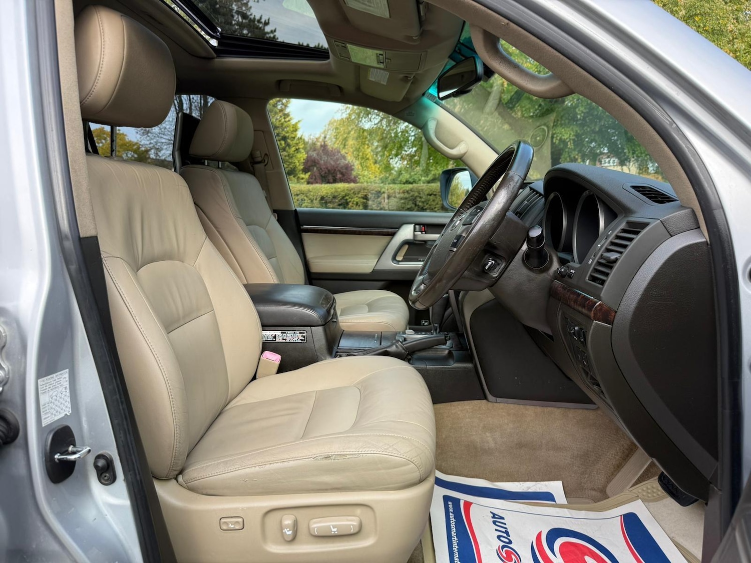 Used Toyota Landcruiser 2010 for sale - 76072363: Photo 17