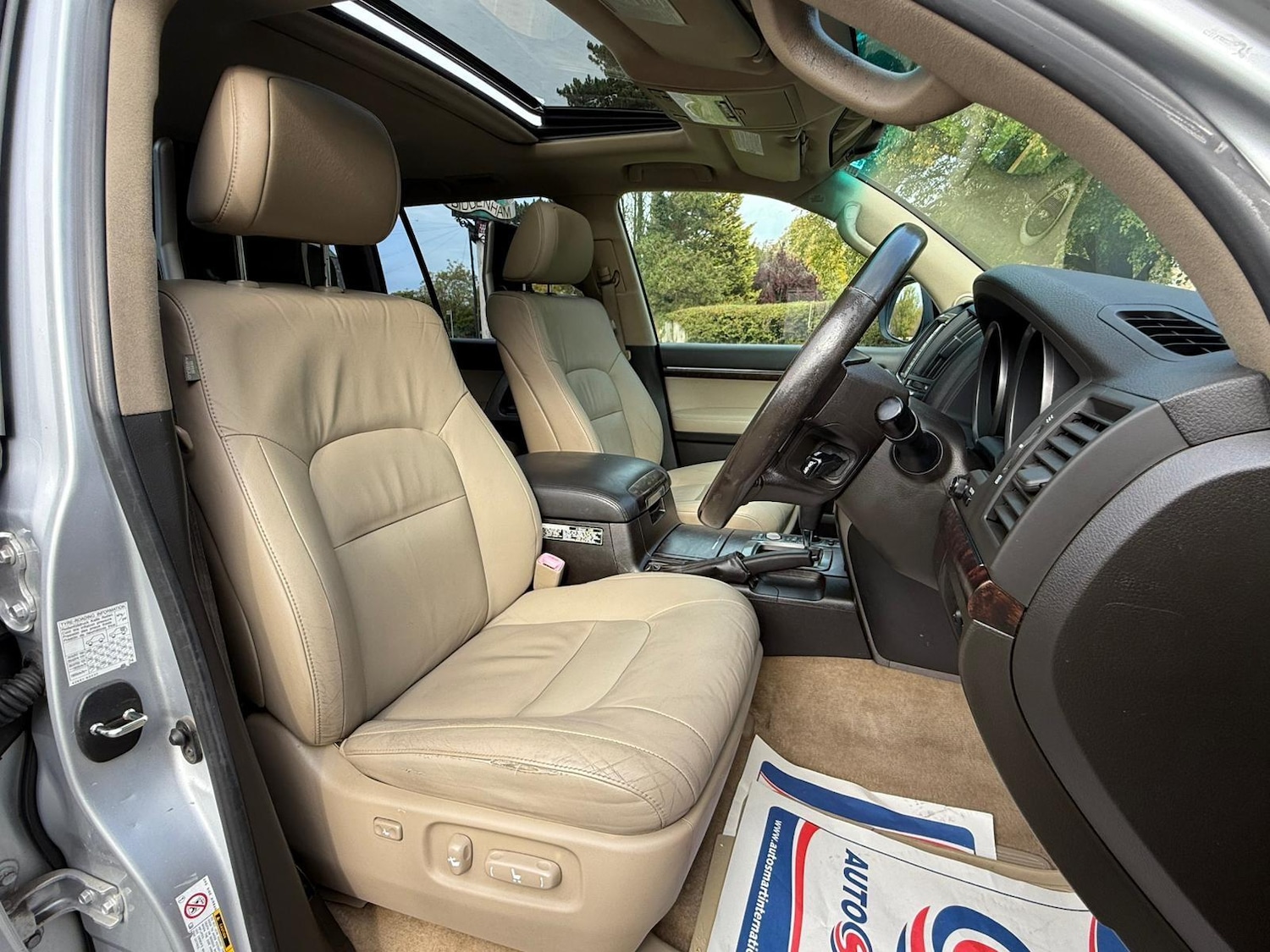 Used Toyota Landcruiser 2010 for sale - 76072363: Photo 18