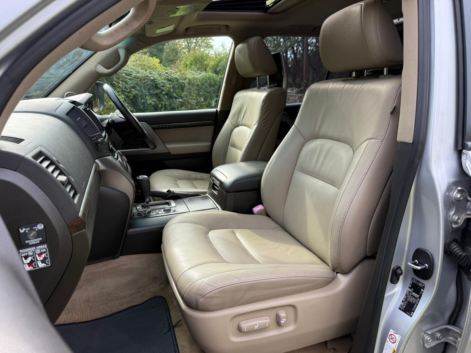 Used Toyota Landcruiser 2010 for sale - 76072363: Photo 20