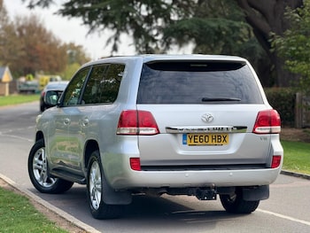 Used Toyota Landcruiser 2010 for sale - 76072363: Photo 2
