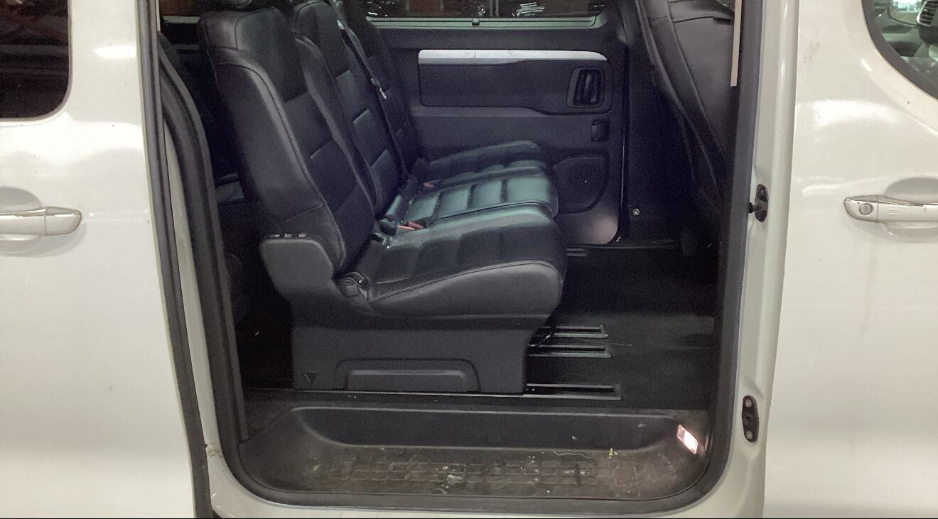 Used Peugeot Traveller 2019 for sale - 76715017: Photo 8