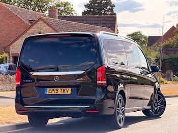 Used Mercedes-Benz V-Class 2019 for sale - 79169558: Photo