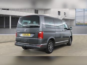 Used Volkswagen Caravelle 2017 for sale - 76592534: Photo