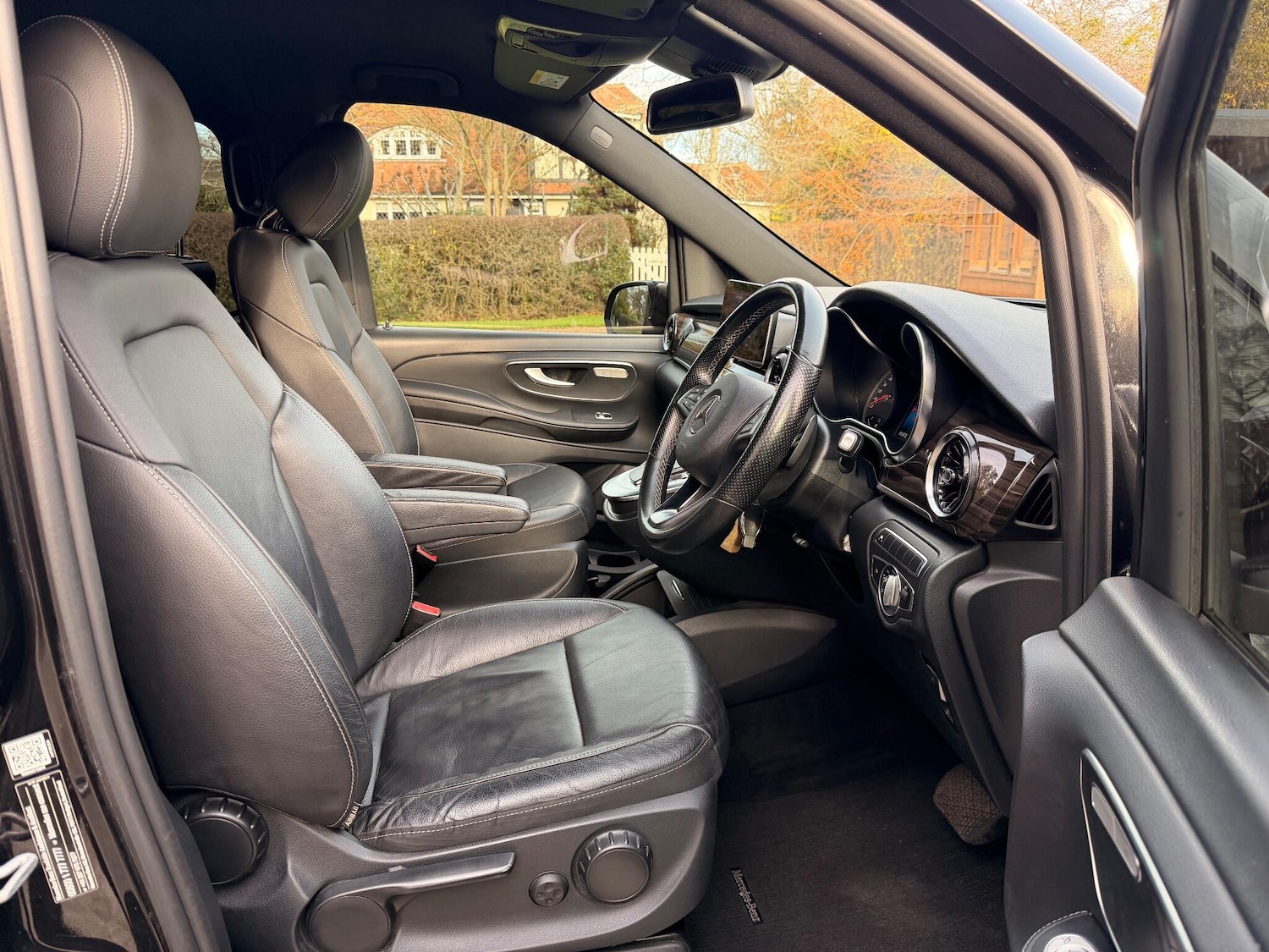 Used Mercedes-Benz EQV 2020 for sale - 76702281: Photo 17