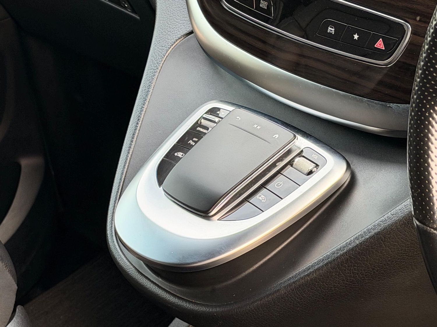 Used Mercedes-Benz EQV 2020 for sale - 76702281: Photo 31