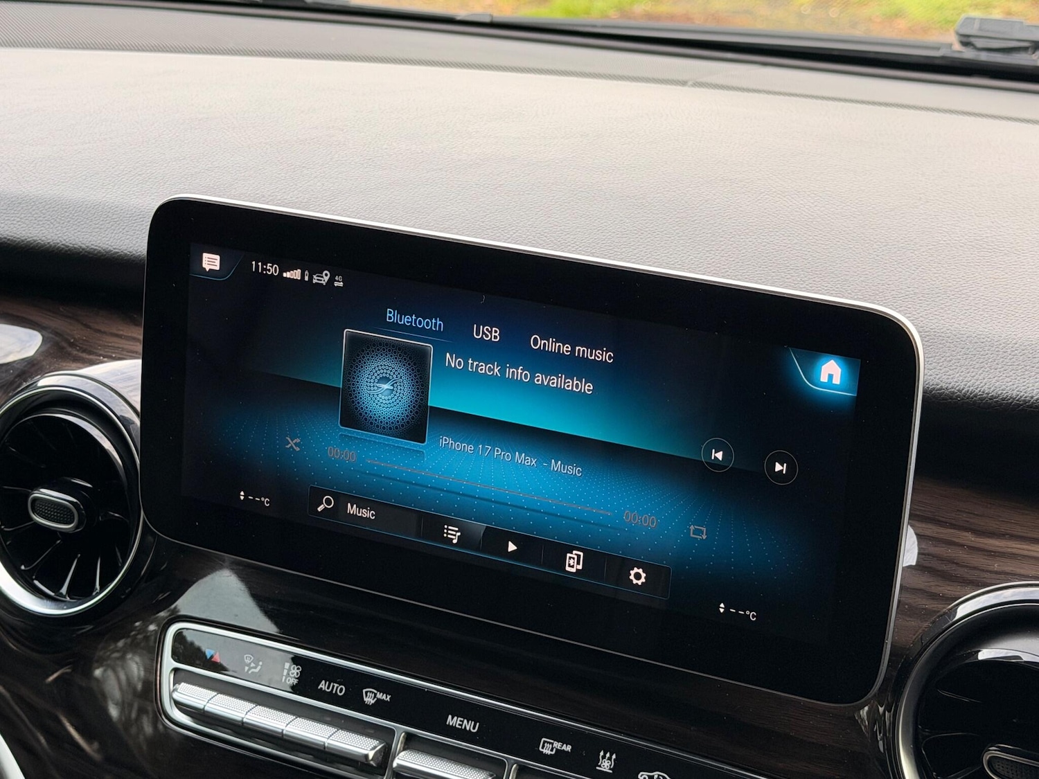 Used Mercedes-Benz EQV 2020 for sale - 76702281: Photo 38