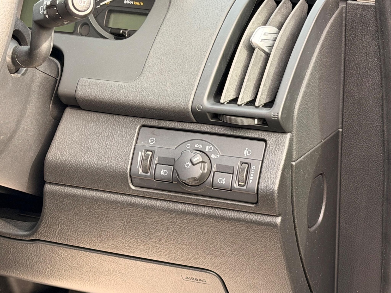 Used Land Rover Freelander 2 2010 for sale - 77484280: Photo 25