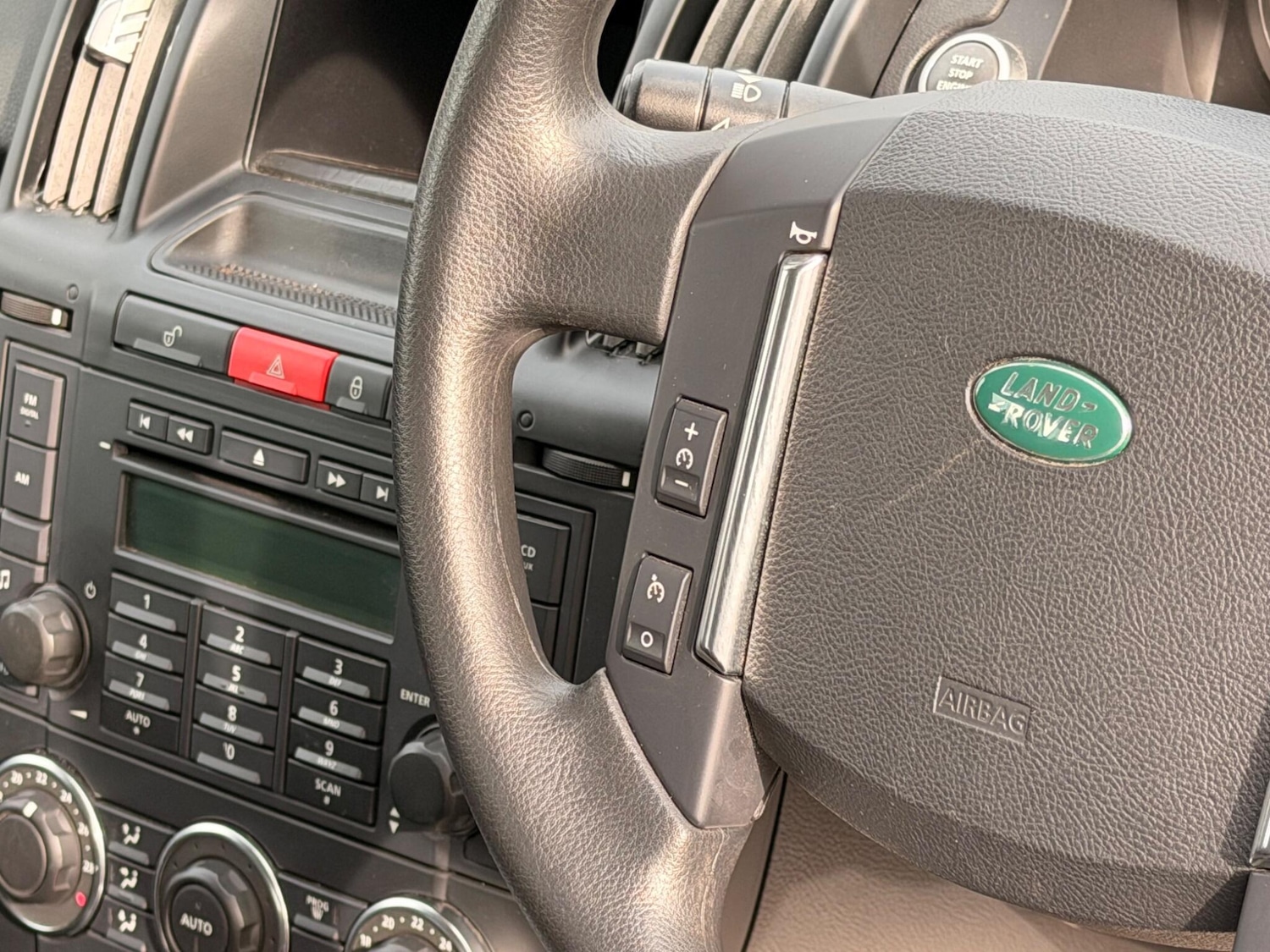 Used Land Rover Freelander 2 2010 for sale - 77484280: Photo 27