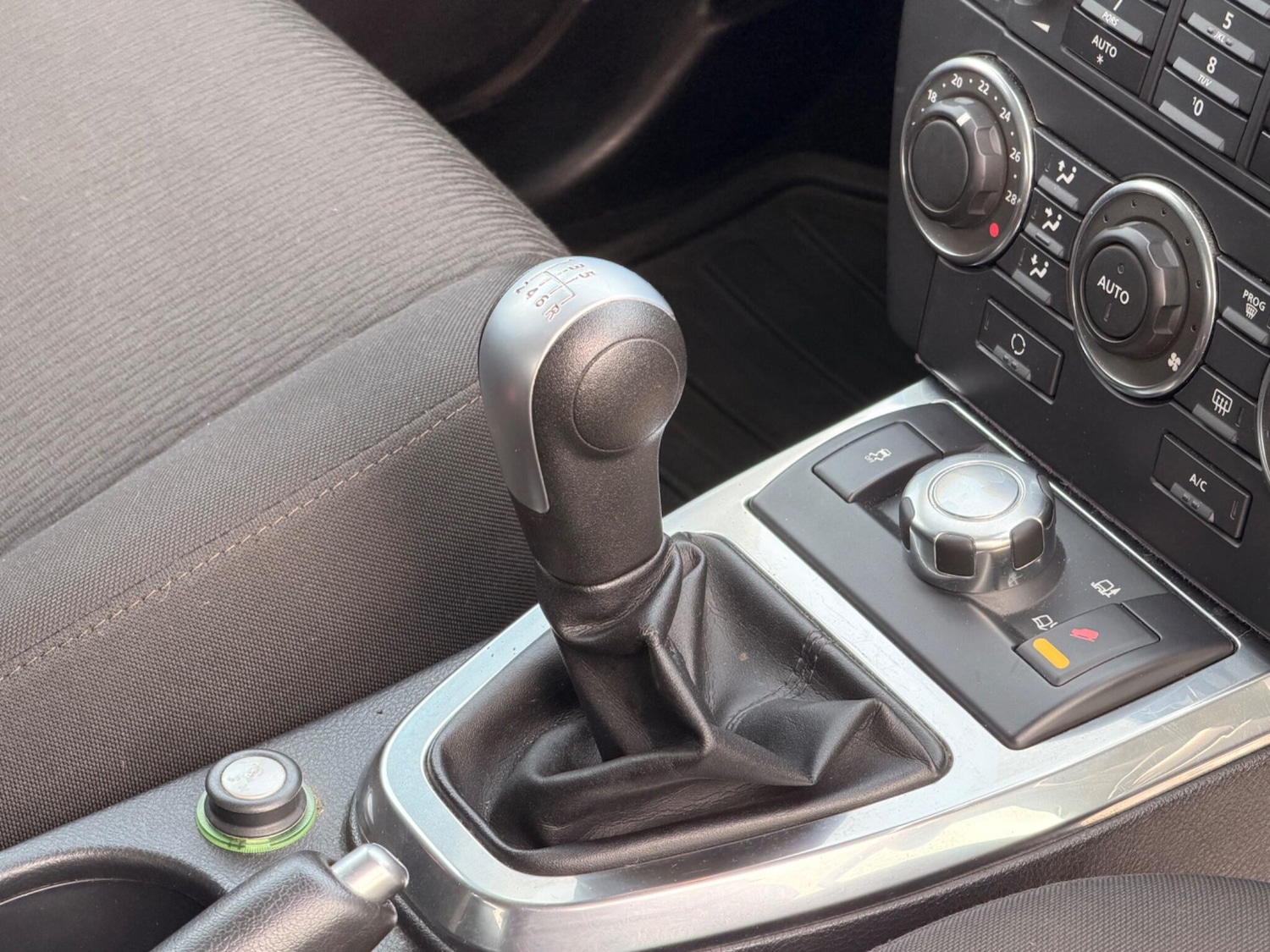 Used Land Rover Freelander 2 2010 for sale - 77484280: Photo 28