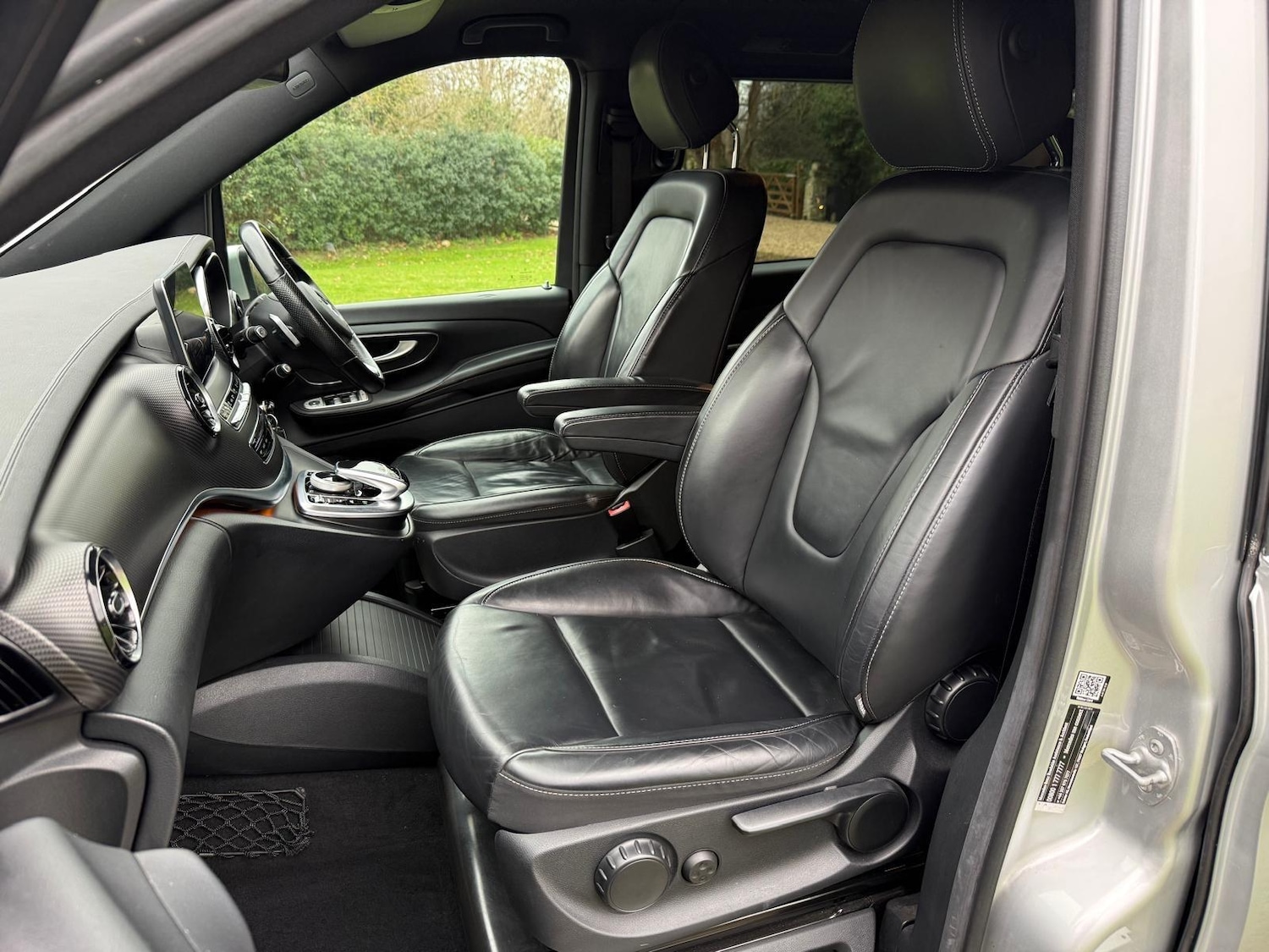 Used Mercedes-Benz V-Class 2019 for sale - 77255156: Photo 12