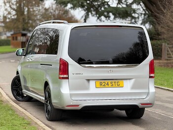 Used Mercedes-Benz V-Class 2019 for sale - 77255156: Photo