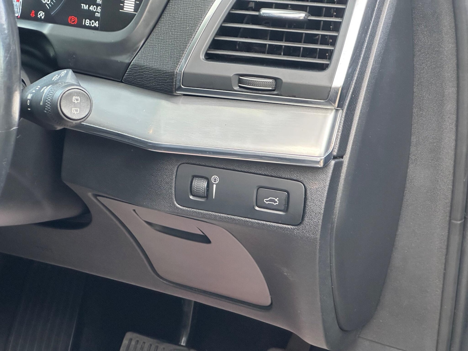 Vehicle 32