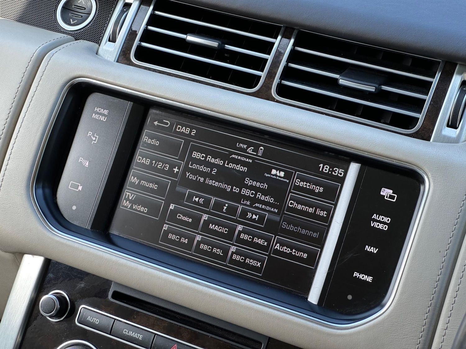 Used Land Rover Range Rover 2013 for sale - 76152463: Photo 40