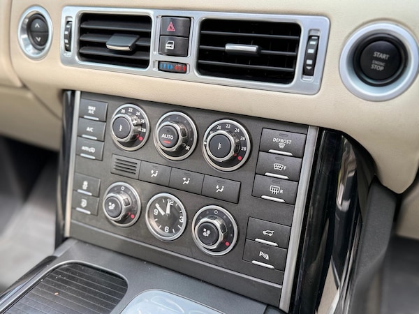 Used Land Rover Range Rover 2011 for sale - 74564438: Photo 31