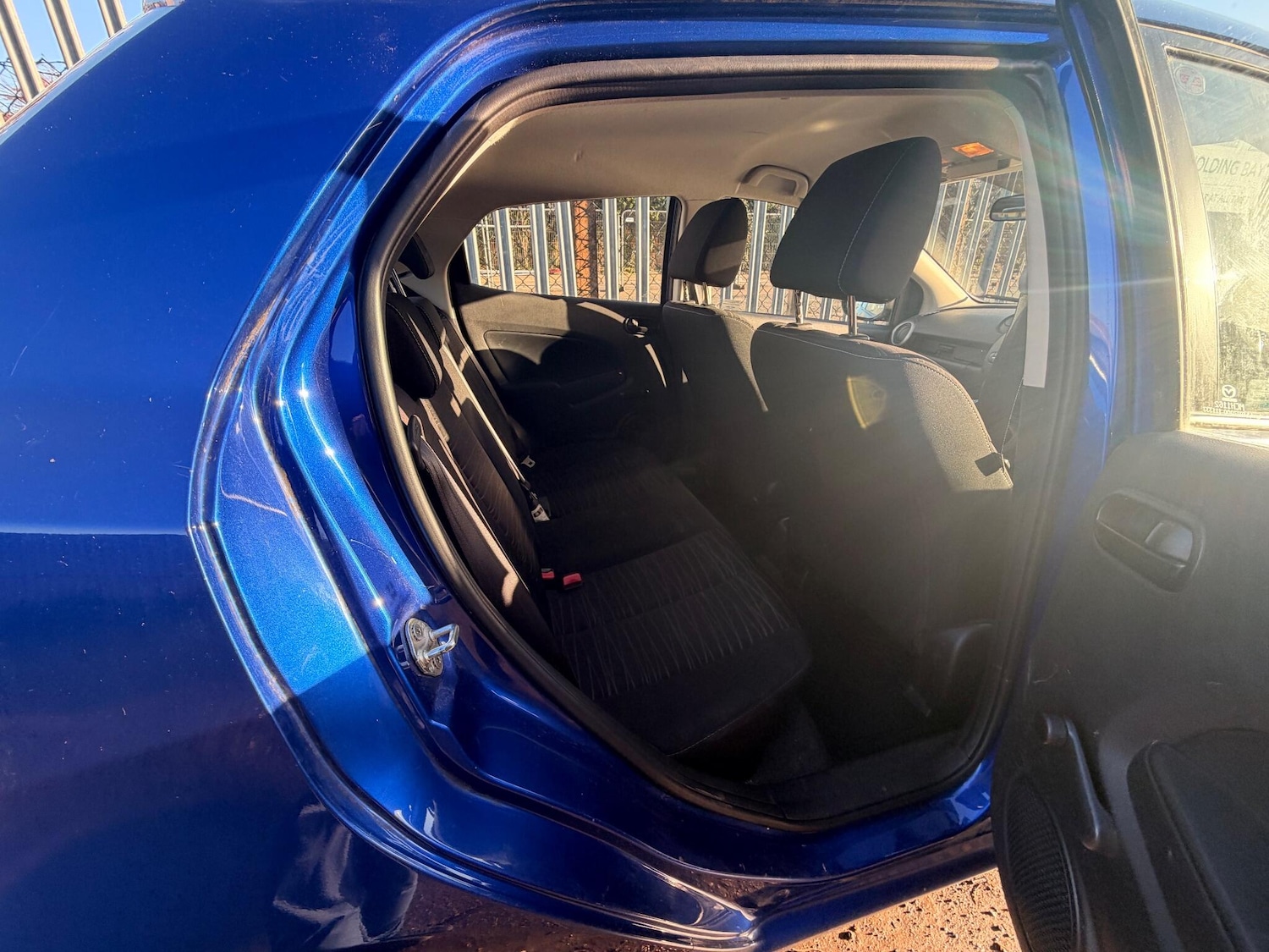 Used Mazda Mazda2 for sale - 77016258: Photo 6