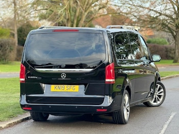 Used Mercedes-Benz V-Class 2019 for sale - 76667513: Photo