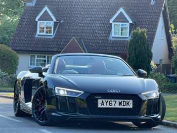 (67) - 5.2 FSI V10 Spyder S Tronic quattro Euro 6 (s/s) 2dr