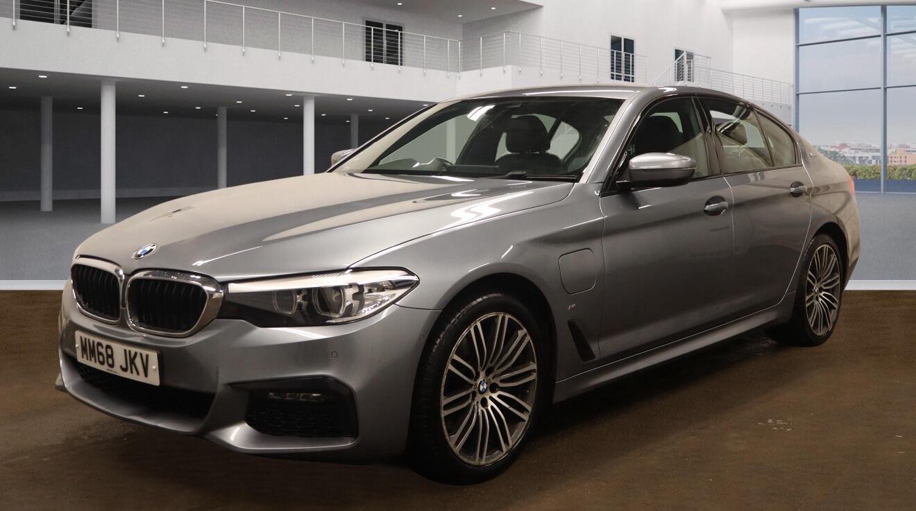 Used BMW 5 Series 2018 for sale - 76538025: Photo 2
