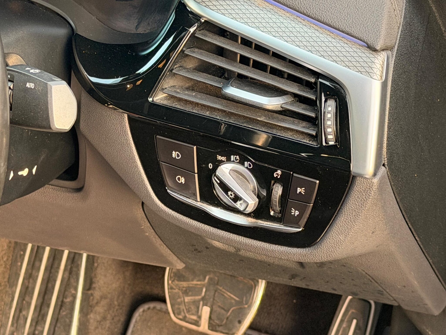 Used BMW 5 Series 2018 for sale - 76538025: Photo 27