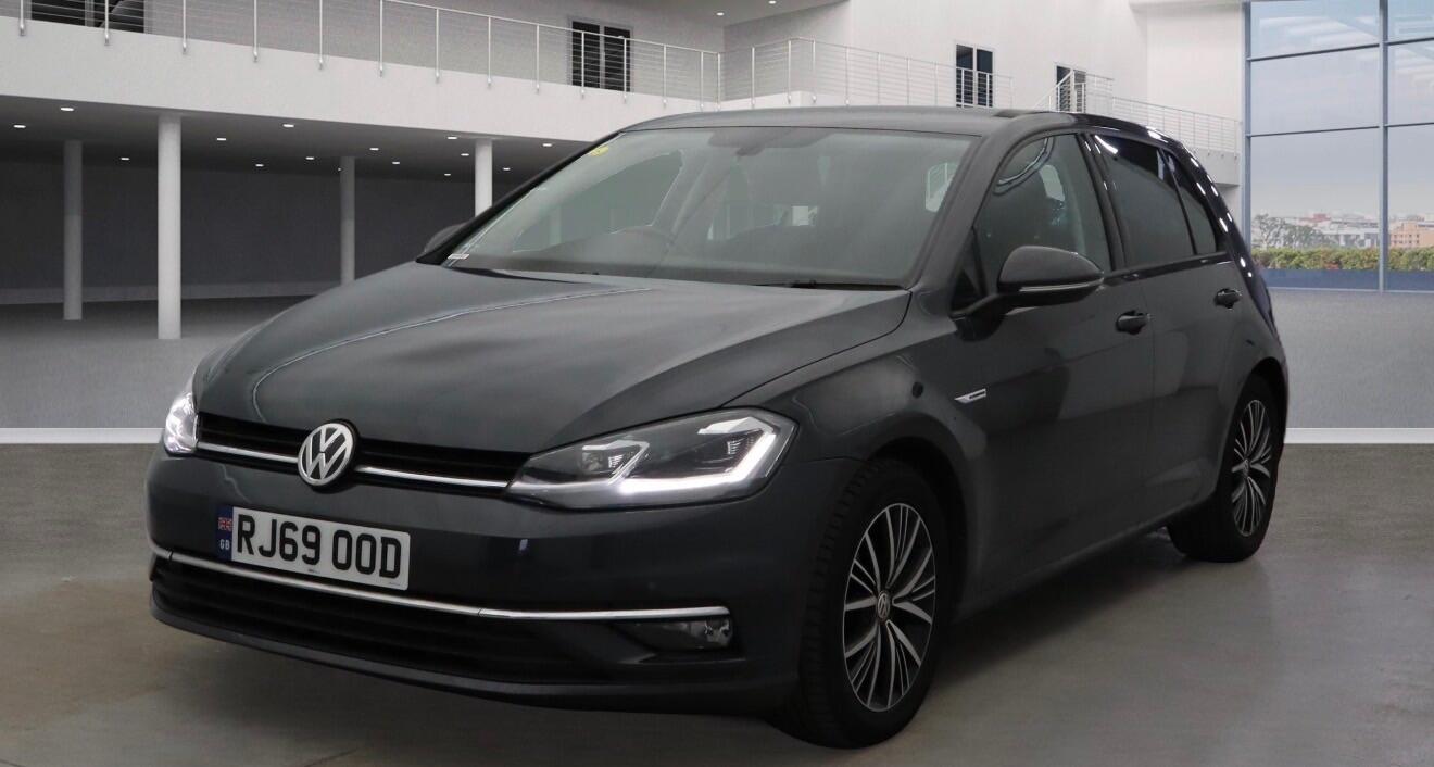 Used Volkswagen Golf for sale - 77852996: Photo 2