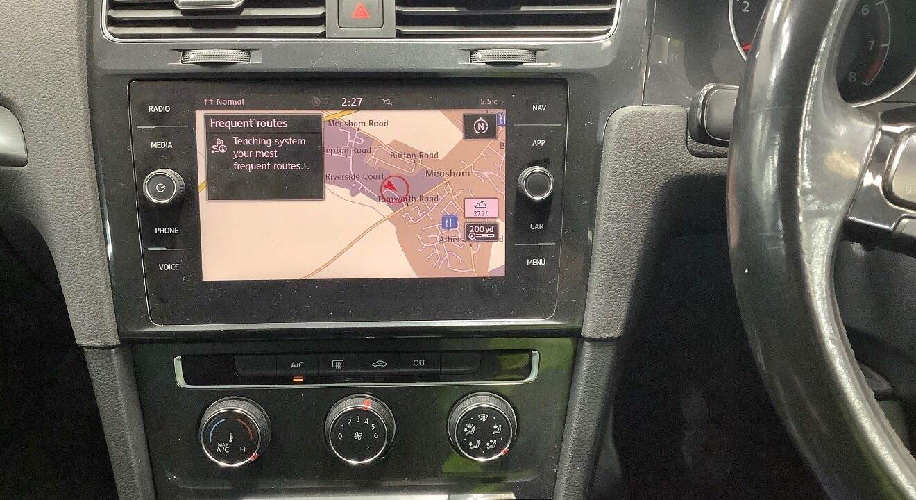 Used Volkswagen Golf for sale - 77852996: Photo 9