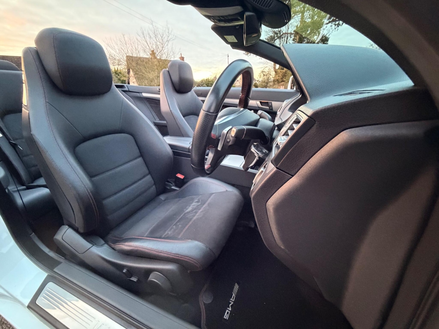 Used Mercedes-Benz E Class 2015 for sale - 76953313: Photo 25