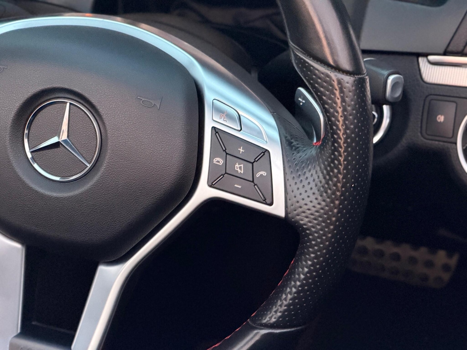 Used Mercedes-Benz E Class 2015 for sale - 76953313: Photo 32