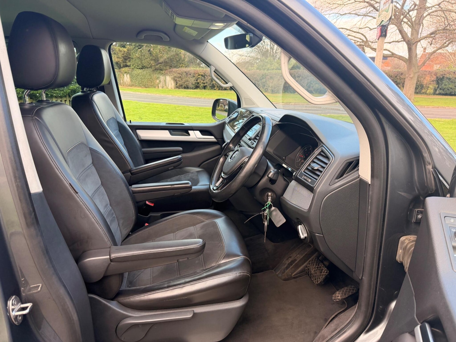 Used Volkswagen Caravelle 2017 for sale - 77425279: Photo 16