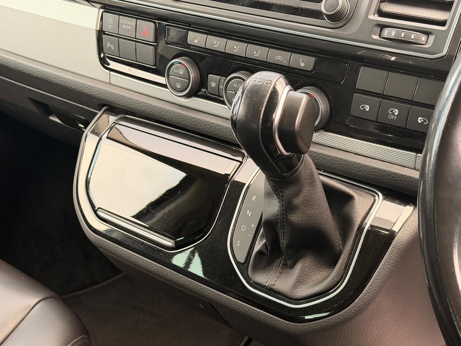 Used Volkswagen Caravelle 2017 for sale - 77425279: Photo 36