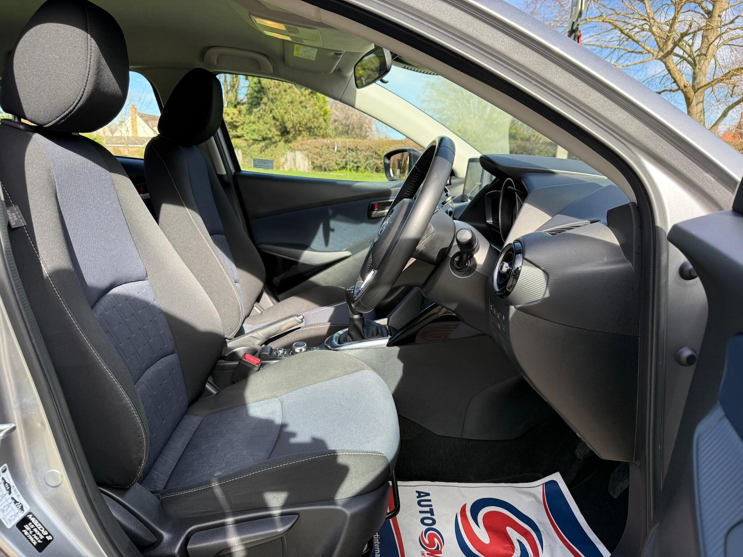 Used Mazda Mazda2 2015 for sale - 77898353: Photo 10