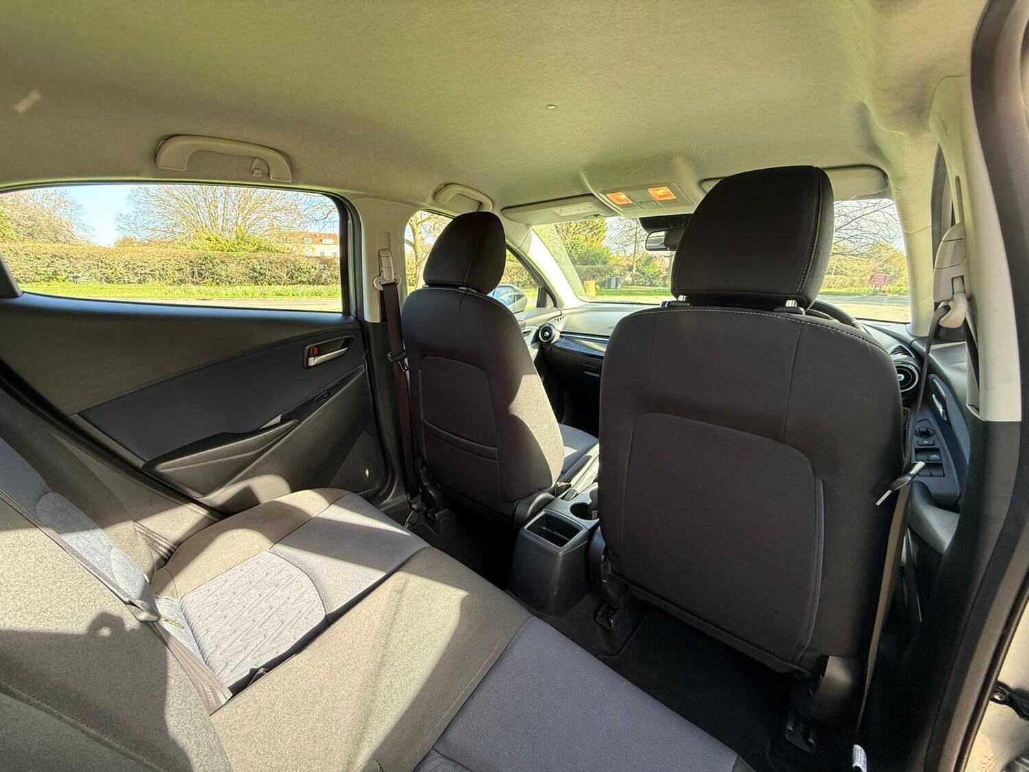 Used Mazda Mazda2 2015 for sale - 77898353: Photo 19