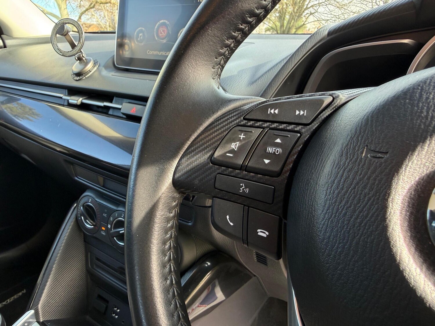 Used Mazda Mazda2 2015 for sale - 77898353: Photo 26