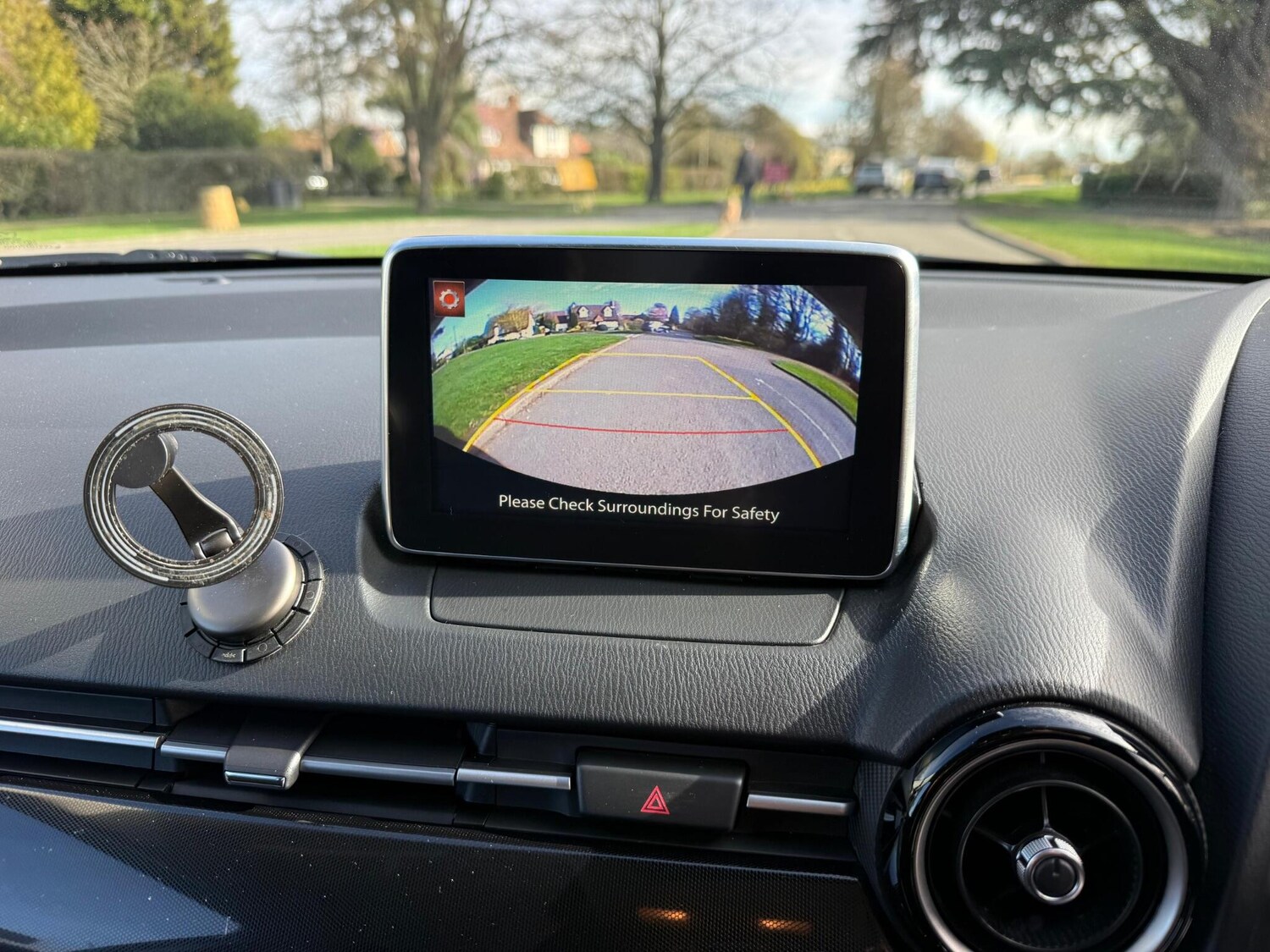 Used Mazda Mazda2 2015 for sale - 77898353: Photo 28