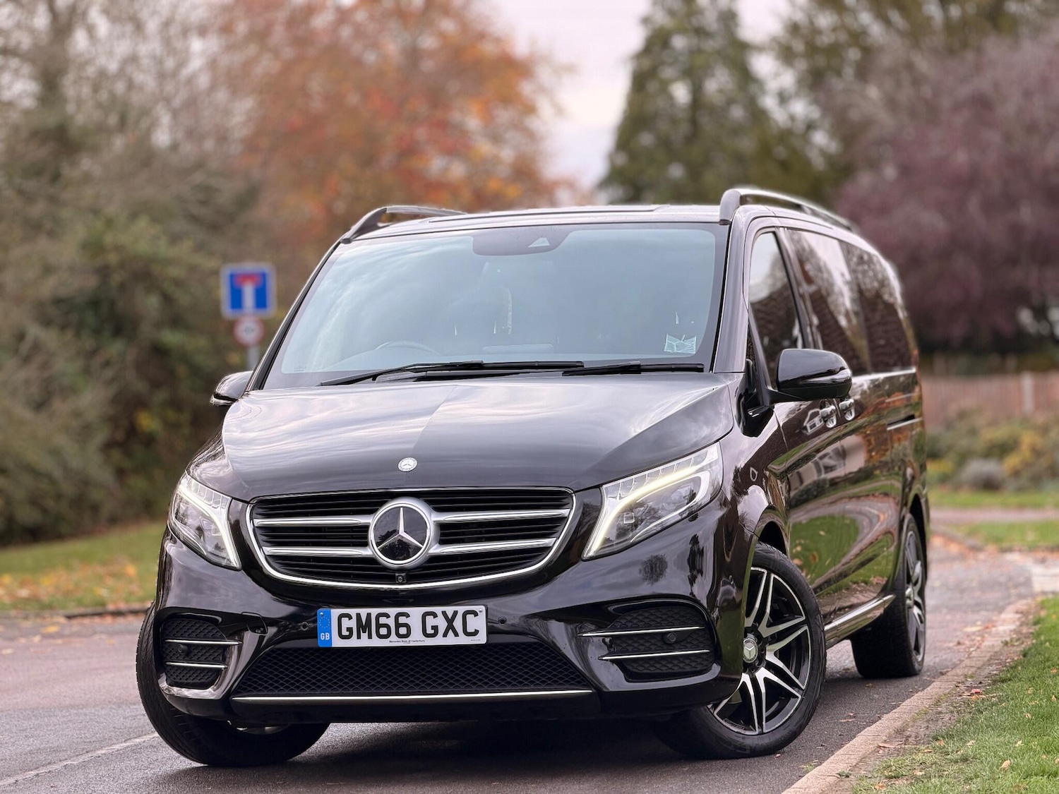 Used Mercedes-Benz V-Class 2017 for sale - 76550176: Photo 3