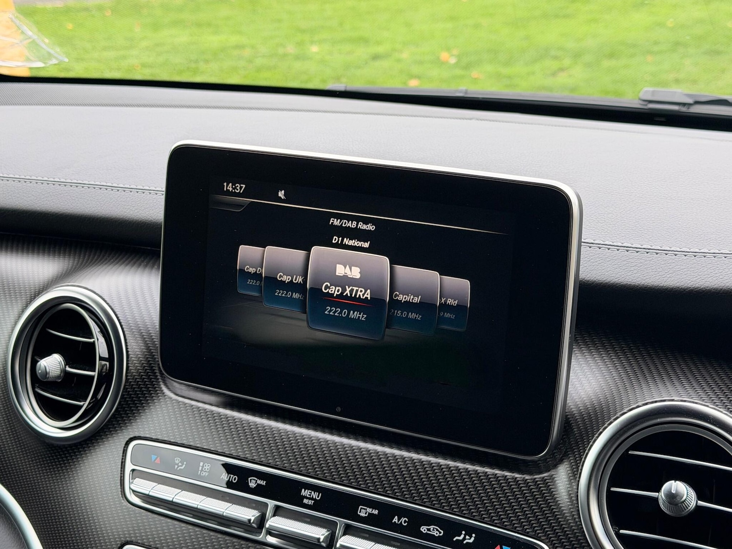 Used Mercedes-Benz V-Class 2017 for sale - 76550176: Photo 35