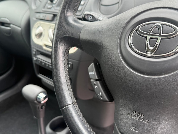 Used Toyota Yaris 2004 for sale - 75544141: Photo 18