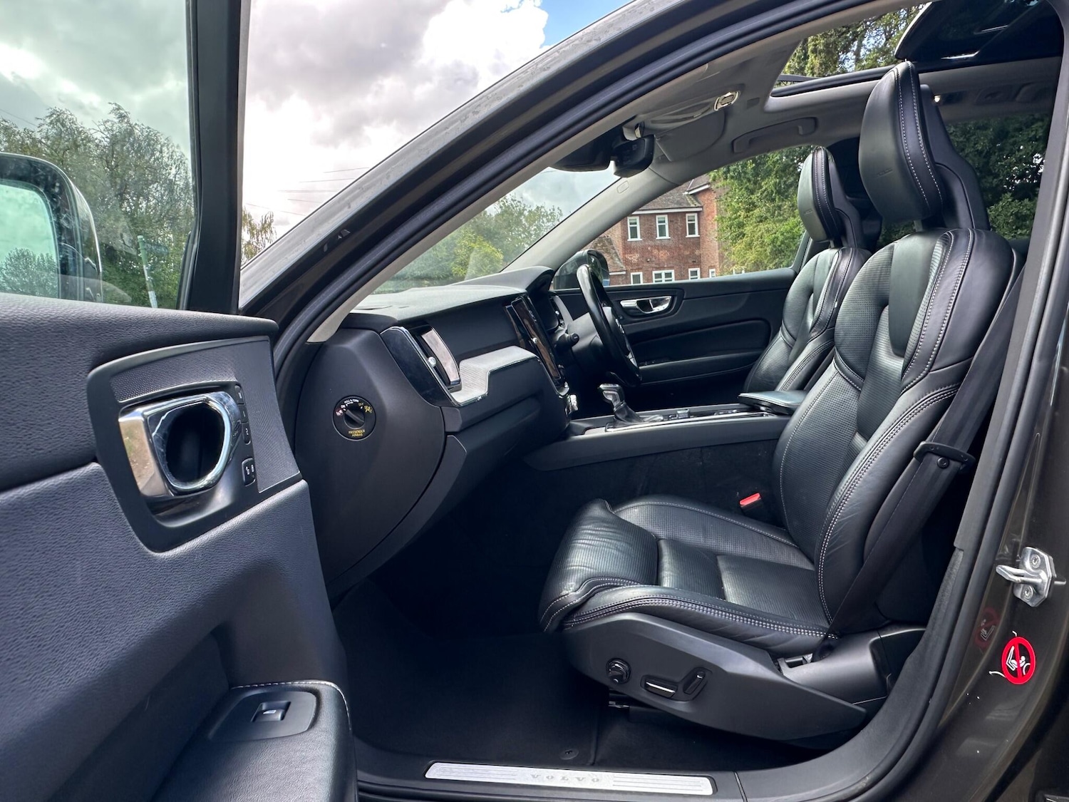 Used Volvo XC60 2018 for sale - 75311814: Photo 20