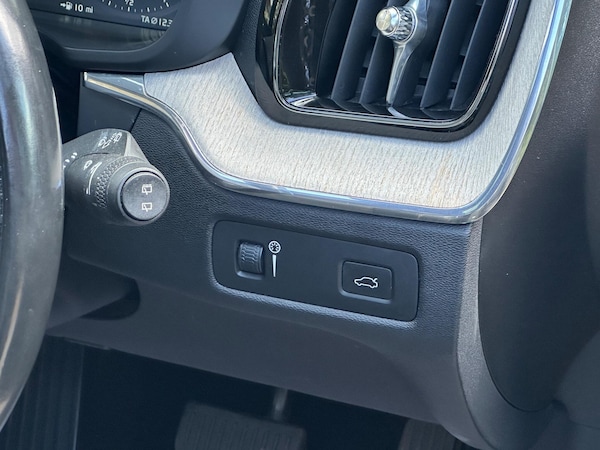 Used Volvo XC60 2018 for sale - 75311814: Photo 27