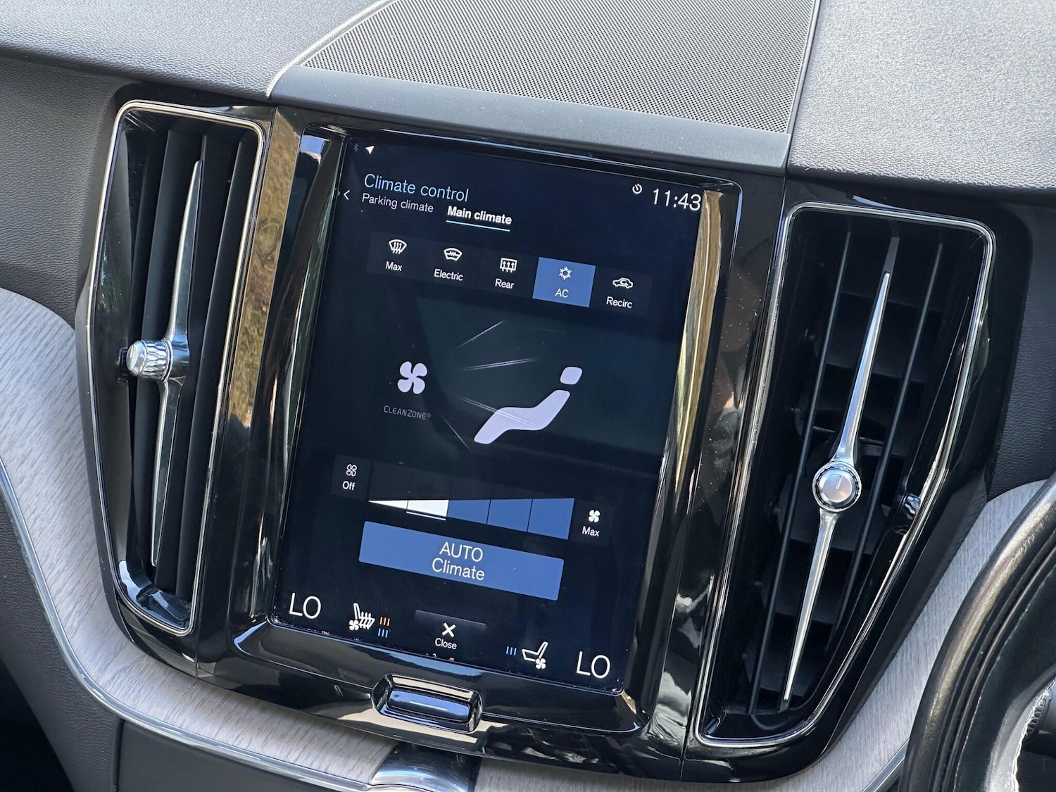 Used Volvo XC60 2018 for sale - 75311814: Photo 35