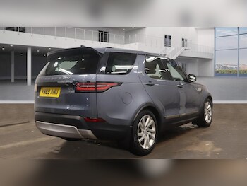 Used Land Rover Discovery 2019 for sale - 76561844: Photo