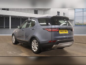 Used Land Rover Discovery 2019 for sale - 76561844: Photo